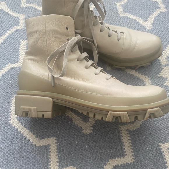 Rag and Bone booties size 38.5 tan combat boots - Picture 3 of 14
